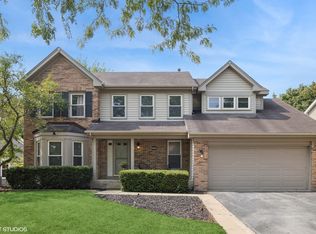 3313 Blackhawk Trl, Saint Charles, IL
