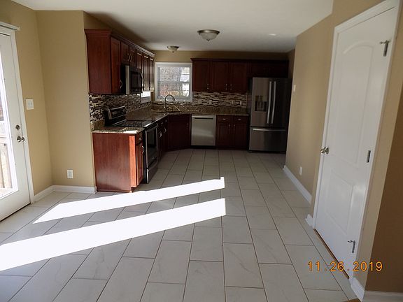 3rd image of 1564 Apache Way