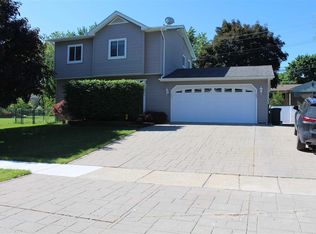 3685 Saginaw Trl, Waterford, MI 48329