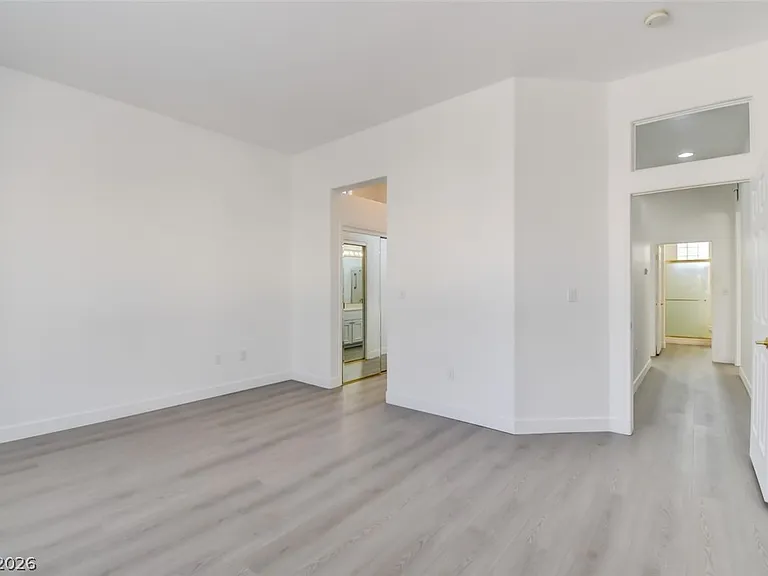 10800 Mission Lakes Ave — Photo 24
