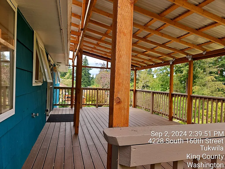 4228 S 160th St — Photo 33
