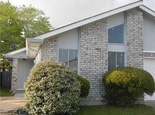 2026 Lac La Belle Dr, Harvey, LA 70058