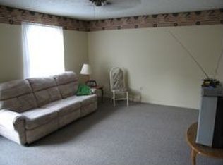 247 E Lilley Ave, Hillsboro, OH 45133