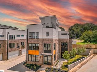 15 Park Edge Ct, Greenville, SC 29601