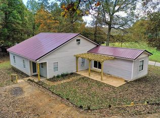 725 Clear Lake Rd, Mc Kenzie, TN 38201