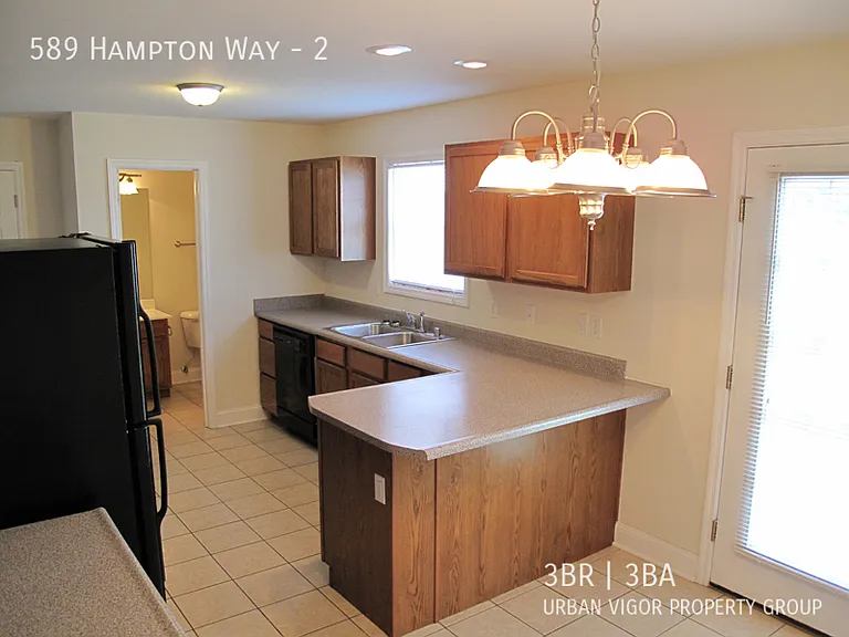 589 Hampton Way #2 — Photo 9