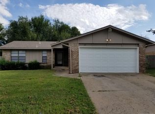 113 W Southpark St S, Broken Arrow, OK 74011