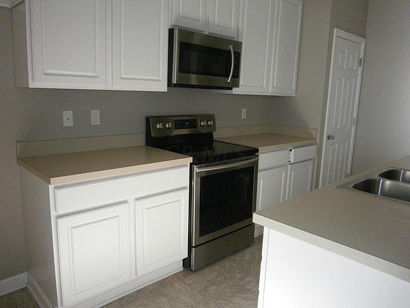 5th image of 7847 Ashenden Dr