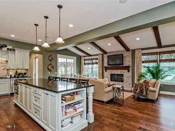 3rd image of 2040 Pine Nook Ct SE