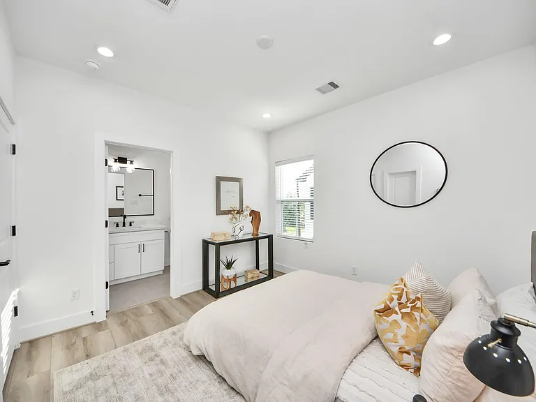 7723 Hammerly Blvd #B — Photo 37
