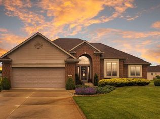 23623 Stonegate Cir, Elkhart, IN 46517