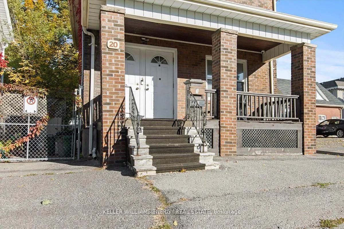 Building Photo - 20 Colborne St W #2