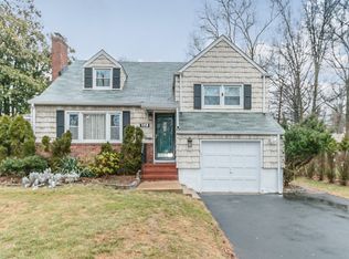 132 Vinton Cir, Fanwood, NJ
