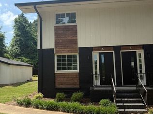 708 Hawes Ct, Raleigh, NC 27608