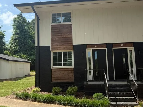 708 Hawes Ct, Raleigh, NC 27608