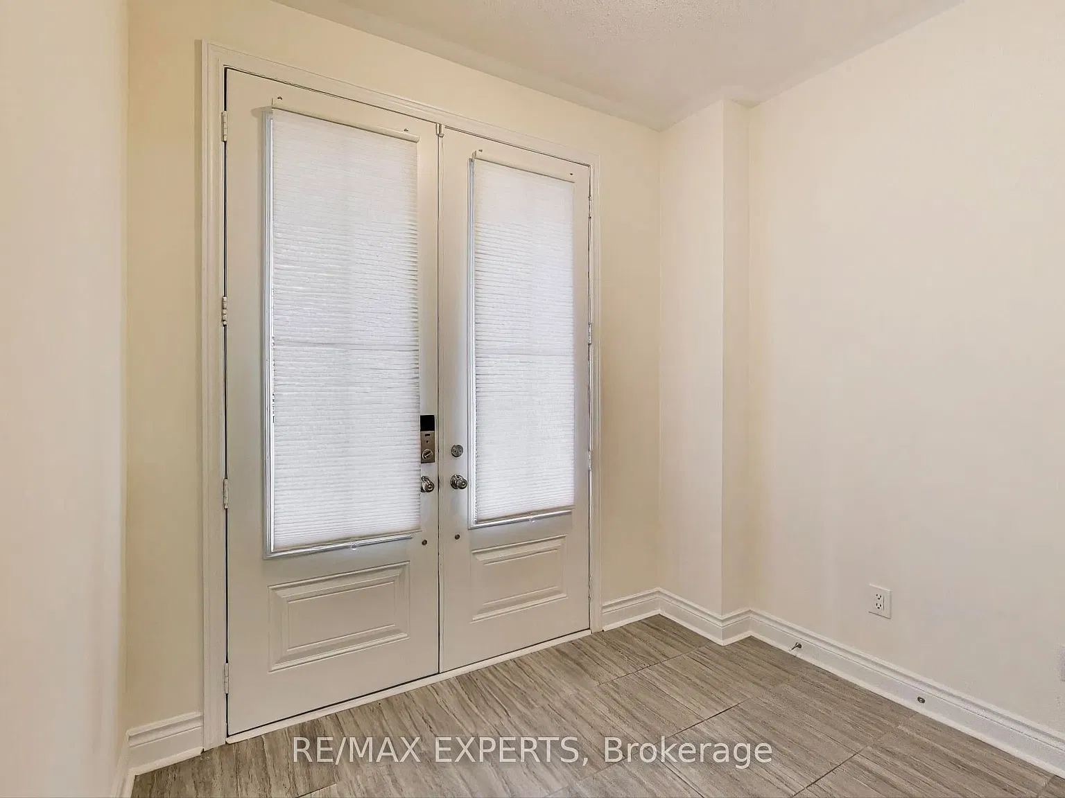 4 bed, $4,000 — Photo 3