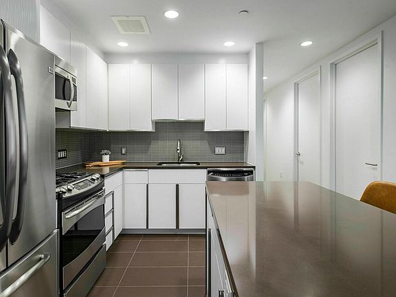 2nd image of 200 W 67th St #15G*