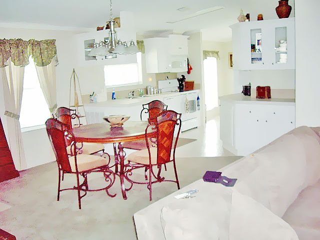 2nd image of 2815 Silver Spur Ln