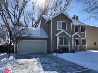 521 Sailside Dr, Lincoln, NE 68528