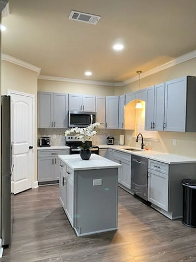 Available NOW Fully Furnished in Orchard Landing — Photo 4