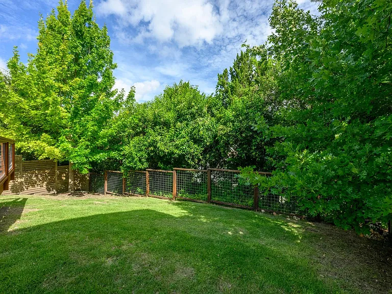 801 N Bluff Dr #17 — Photo 30