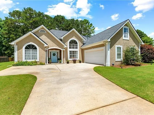 215 Fieldstone Way, Newnan, GA 30265