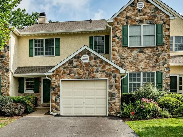 103 Inis Way #17, Malvern, PA 19355