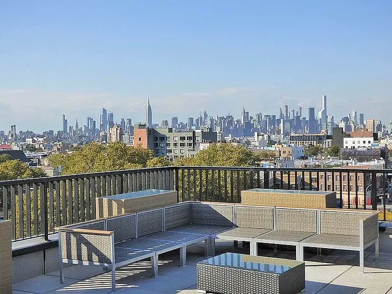 236 Stagg St #4A — Photo 7