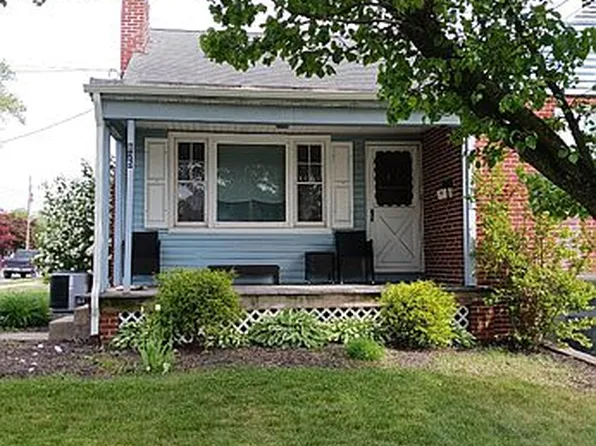 825 N 6th St, Denver, PA 17517