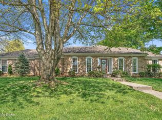 1803 Girard Dr, Graymoor Devondale, KY 40222