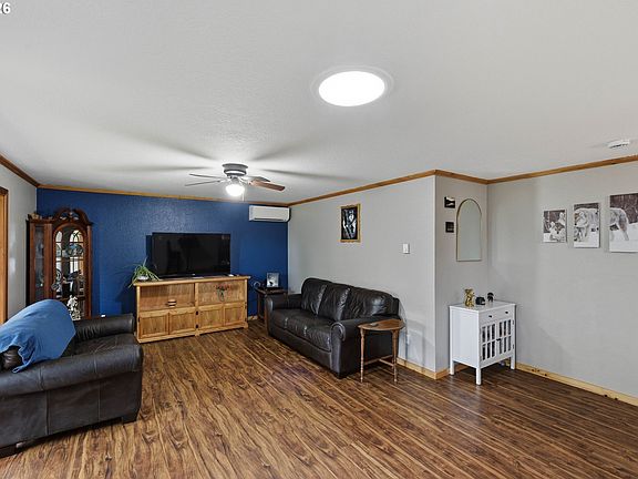 5th image of 192 N Woodridge Rd