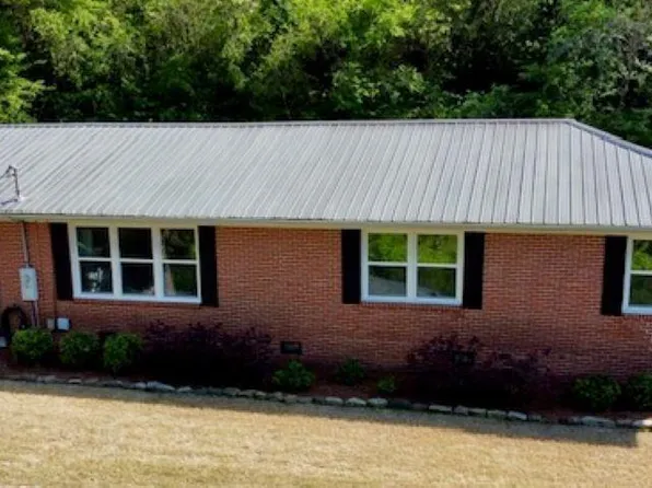 1505 Tracy St, Guntersville, AL 35976