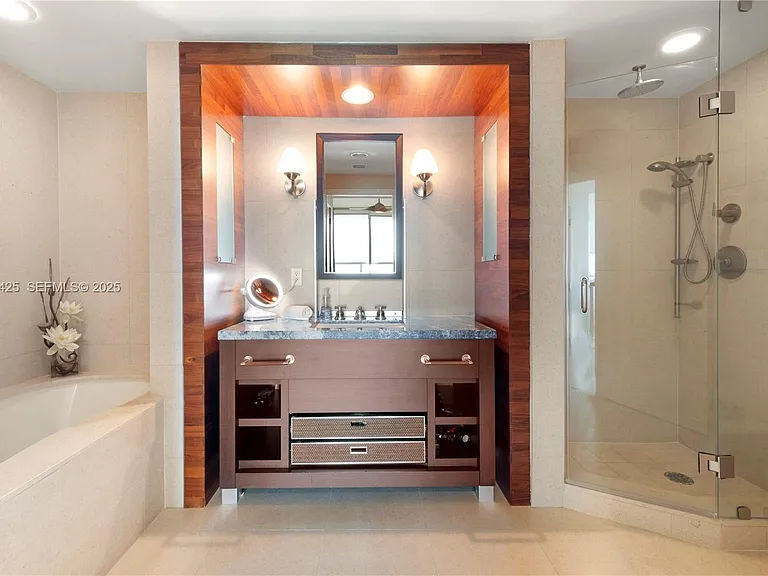 6799 Collins Ave #1603 — Photo 31