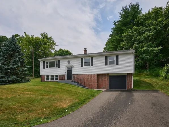 194 Pleasant St, East Longmeadow, MA 01028