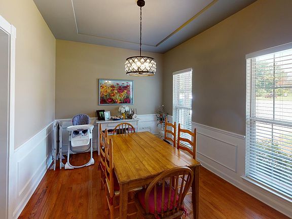 2nd image of 118 Mill Run Pl NE #30