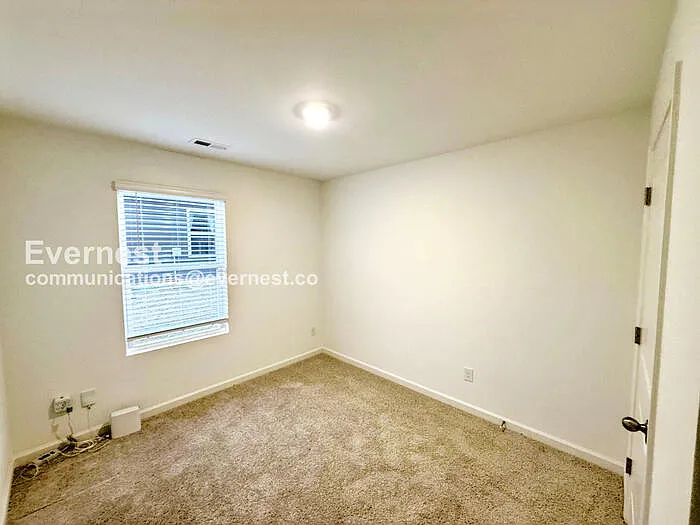 241 Koslin Loop — Photo 16