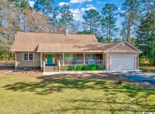 556 Longleaf Dr, Loris, SC 29569