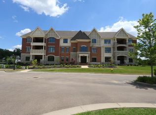 9506 Park Manor Blvd #202, Blue Ash, OH 45242