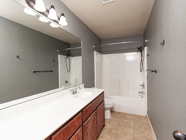 3200 Alamocitos Creek Dr — Photo 21