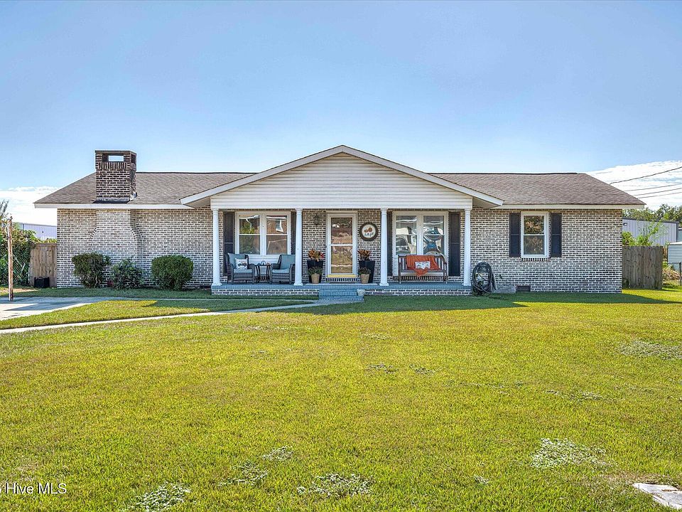 1st image of 3908 Marsella Avenue