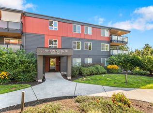 7001 Sand Point Way NE UNIT C102, Seattle, WA 98115