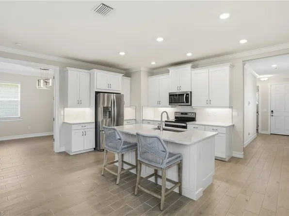 28223 Captiva Shell LOOP, BONITA SPRINGS, FL 34135