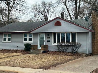 1023 Charlton St, West Saint Paul, MN, 55118