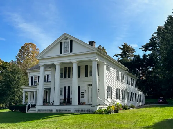 34 West Rd APT 3, Bennington, VT 05201