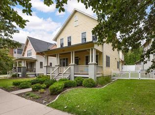 1072 Foster Rd, Iowa City, IA 52245