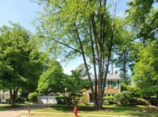 2112 Docket Ln, Vienna, VA 22181