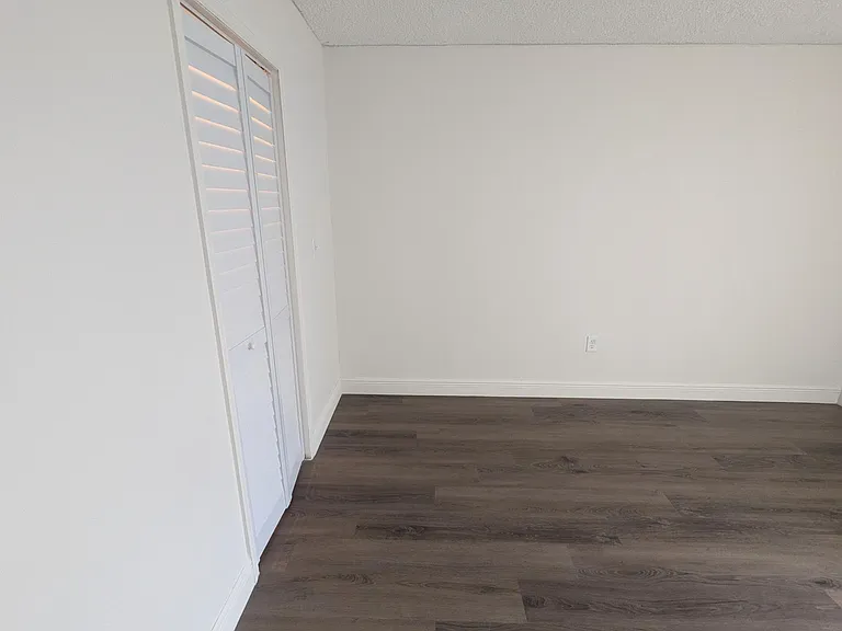 9331 SW 4th St #221 — Photo 5