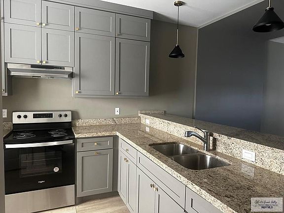 4th image of 6105 Charmaine Ln #2