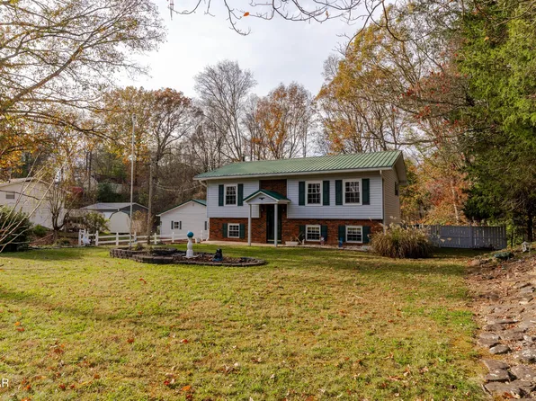 161 Bostie Maire Ln, Clinton, TN 37716