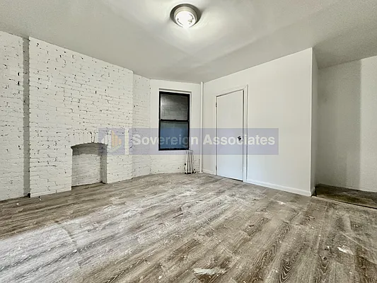 Rented by Sovereign Associates | media 27